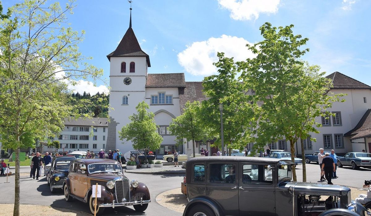 Oldtimer-Event und Eröffnung Dorfplatz - 14. Mai 2022